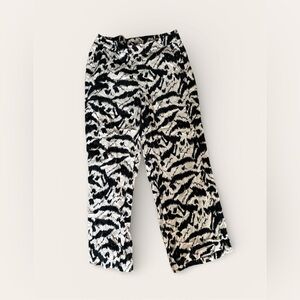 Old Navy Black and Cream Patterned Pants